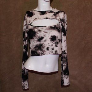 Sommer Ray Cropped Long Sleeve